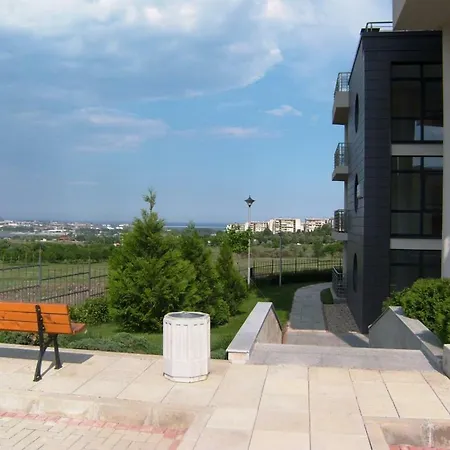 апартамент в закрытом комплексе Sunny Hill, Burgas City